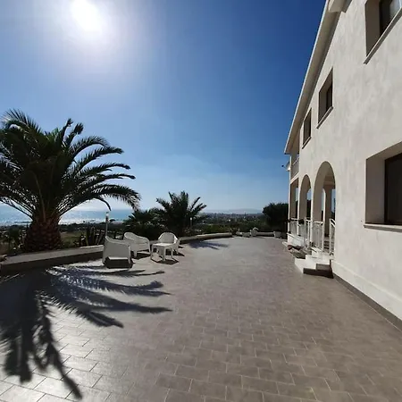 Holiday home Zina, Terrazza Sul Mediterraneo. *